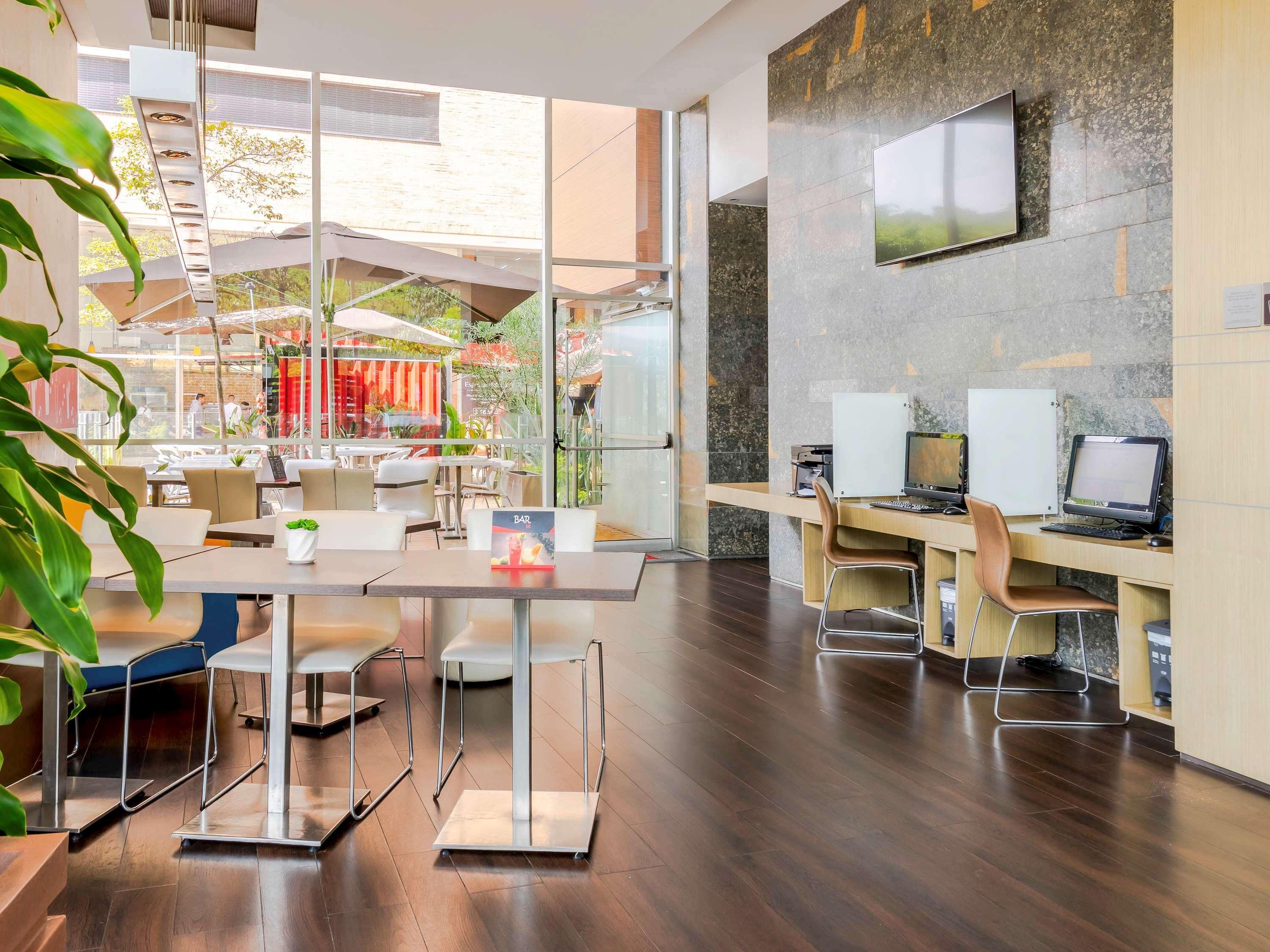 Ibis Medellin Ξενοδοχείο Εξωτερικό φωτογραφία