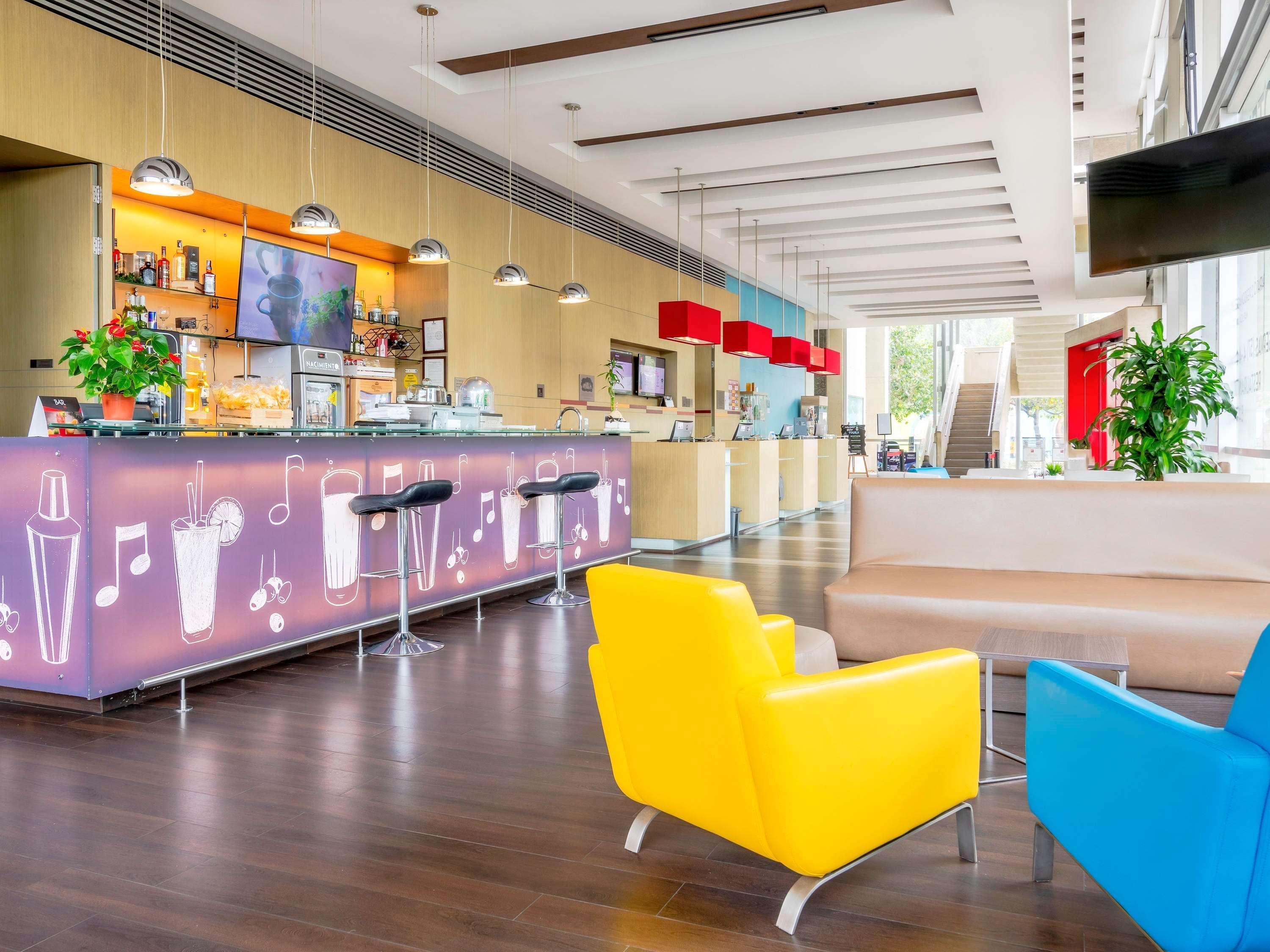 Ibis Medellin Ξενοδοχείο Εξωτερικό φωτογραφία