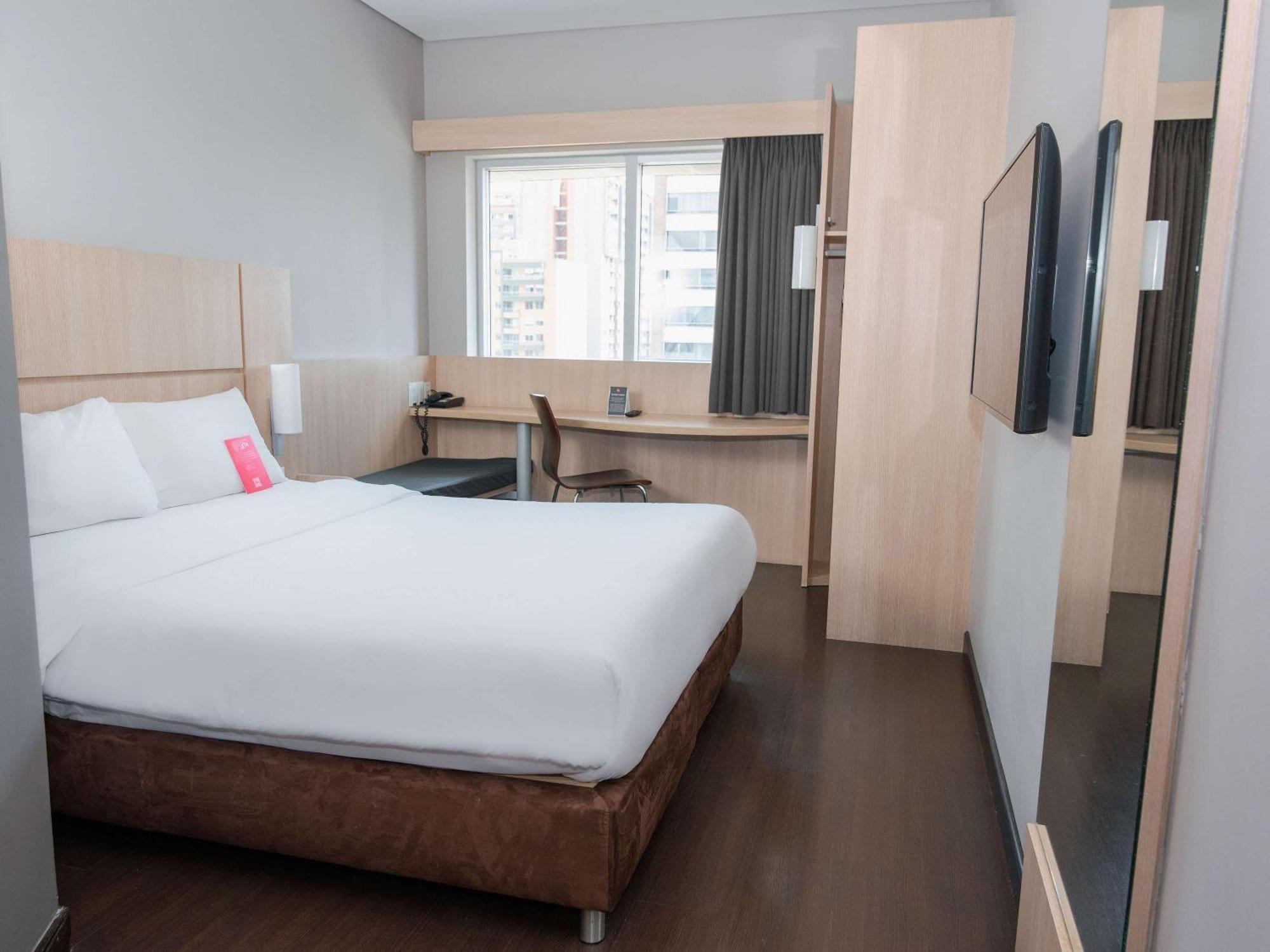 Ibis Medellin Ξενοδοχείο Εξωτερικό φωτογραφία