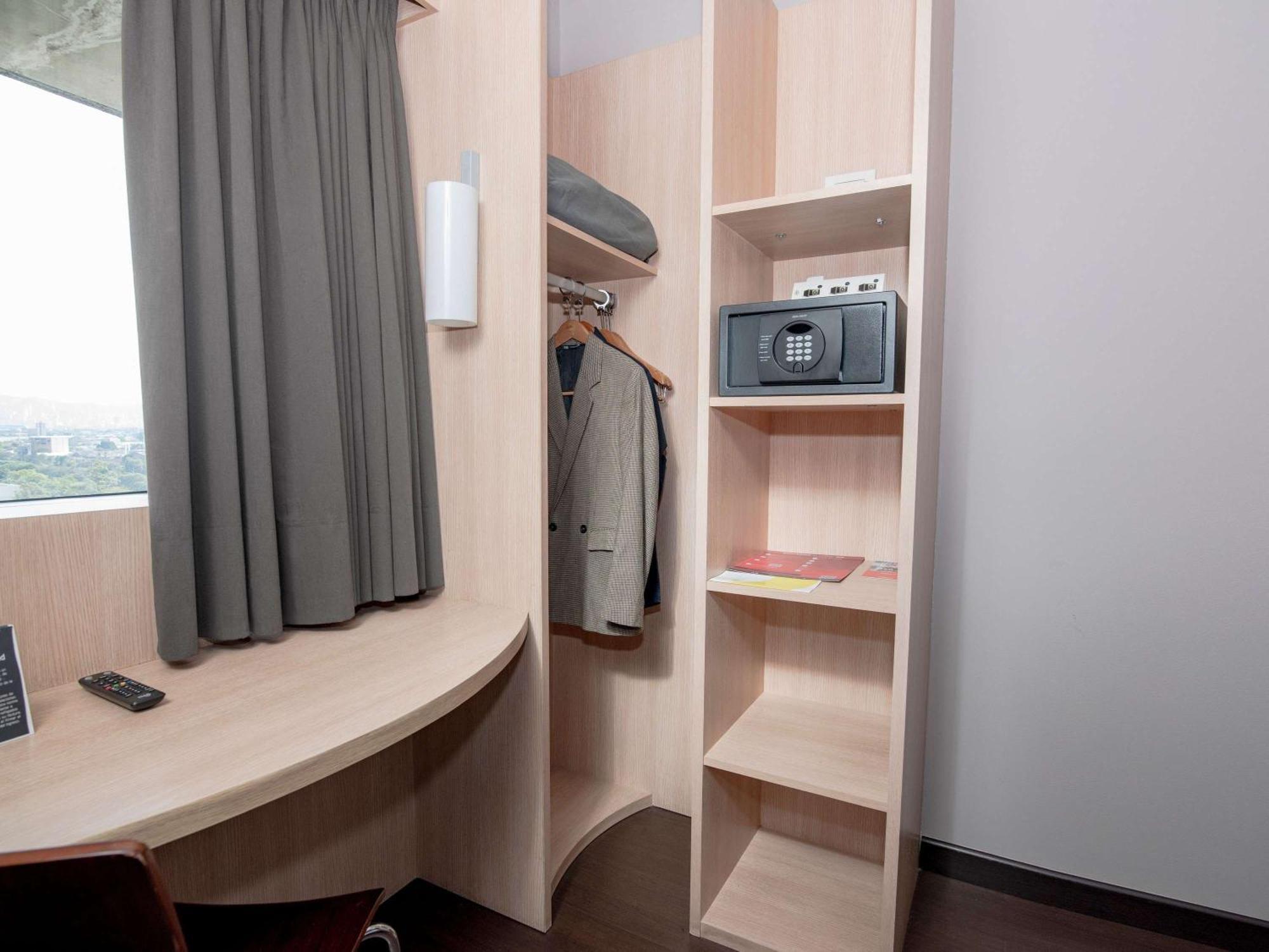Ibis Medellin Ξενοδοχείο Εξωτερικό φωτογραφία