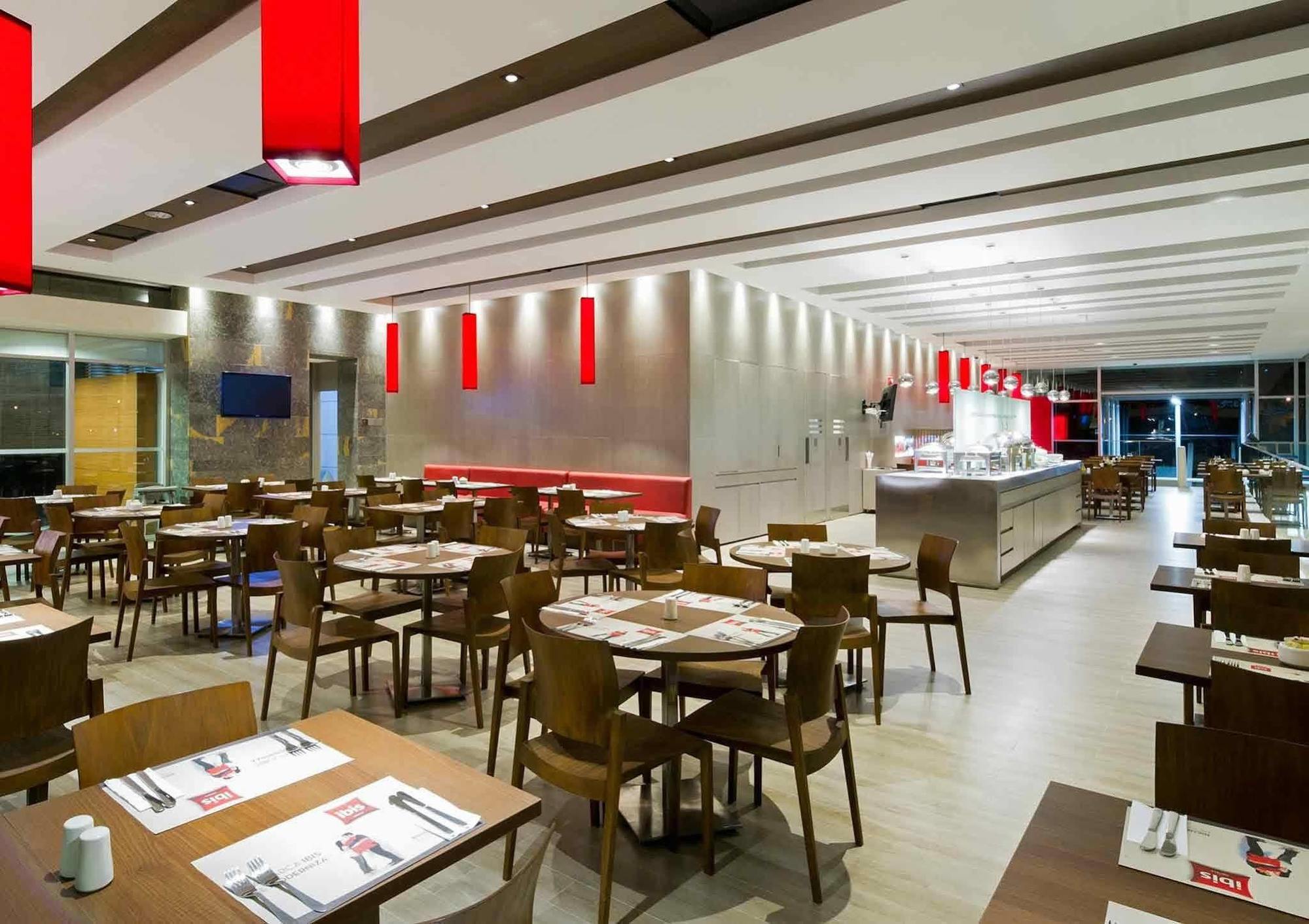 Ibis Medellin Ξενοδοχείο Εξωτερικό φωτογραφία