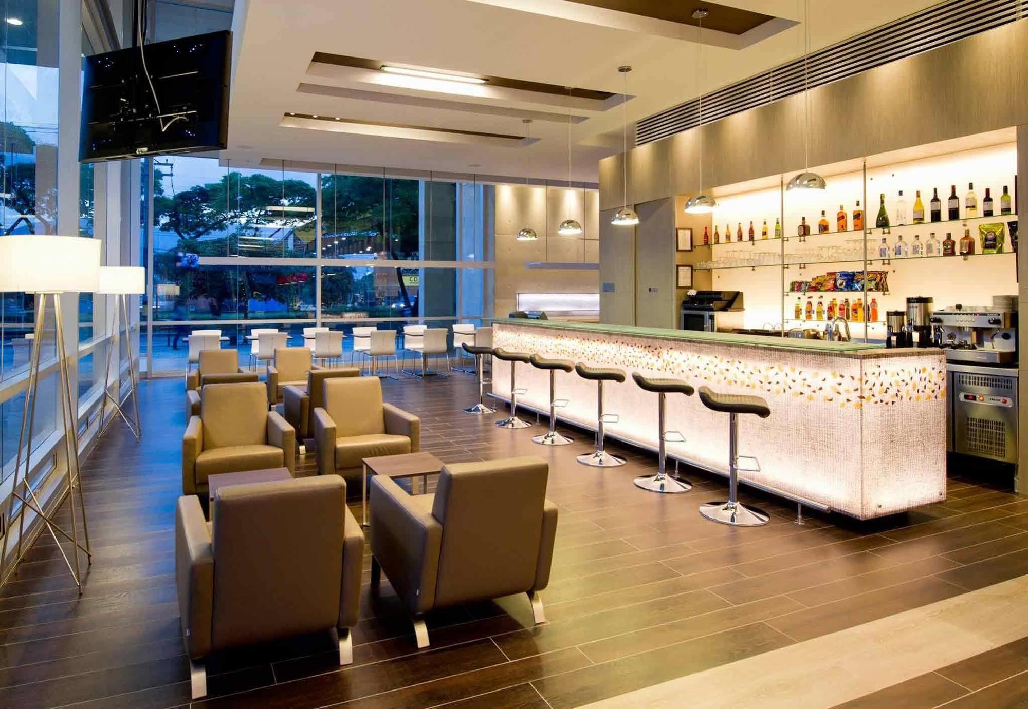 Ibis Medellin Ξενοδοχείο Εξωτερικό φωτογραφία