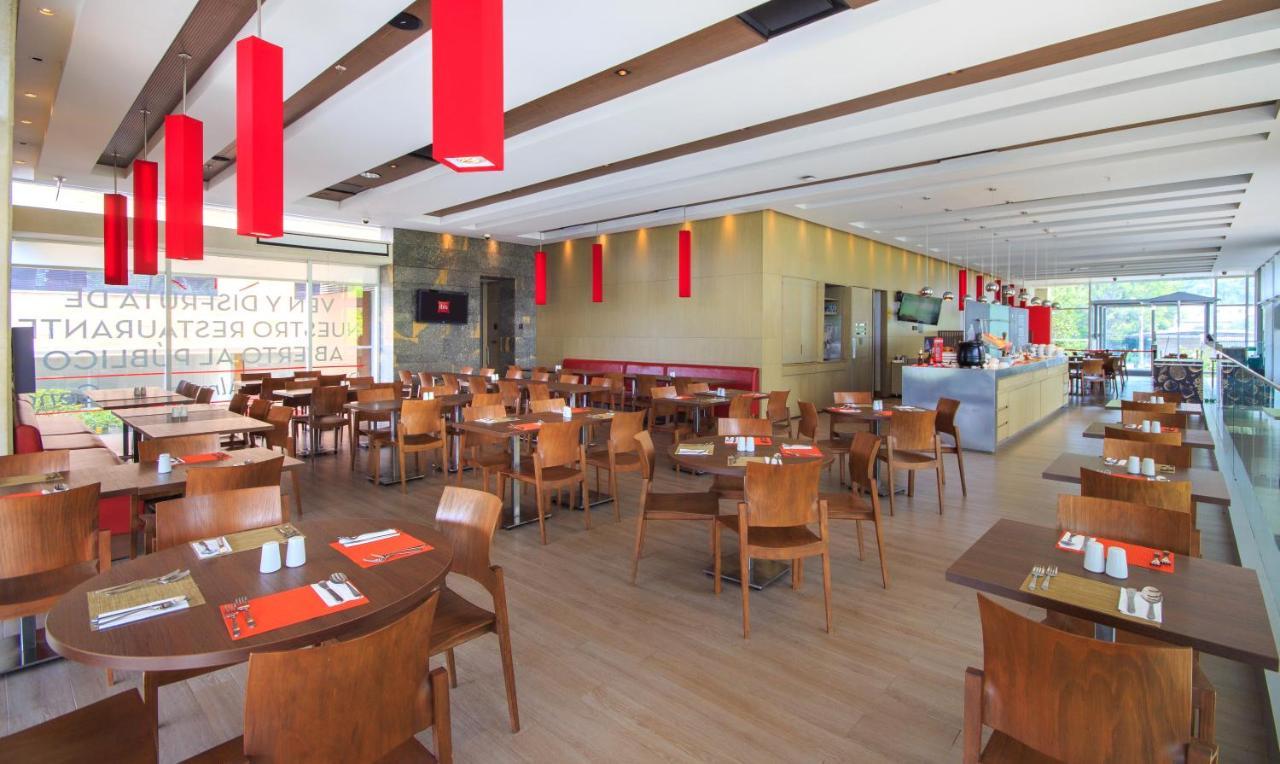 Ibis Medellin Ξενοδοχείο Εξωτερικό φωτογραφία